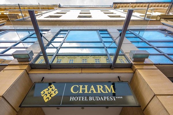 Charm Hotel Budapest — Property