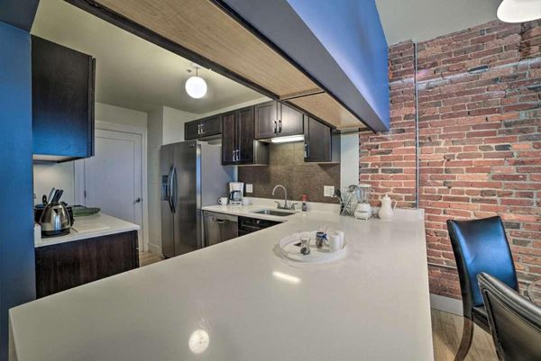 Chase Apartments at Light Street Baltimore Inner Harbor Convention Center — Property