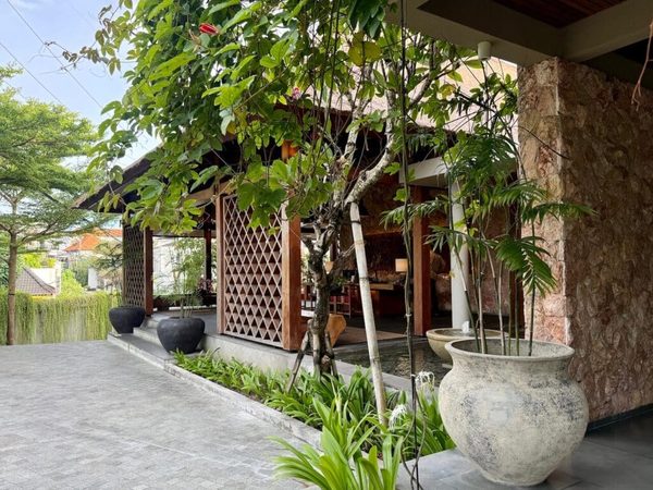Chesa Canggu — Property