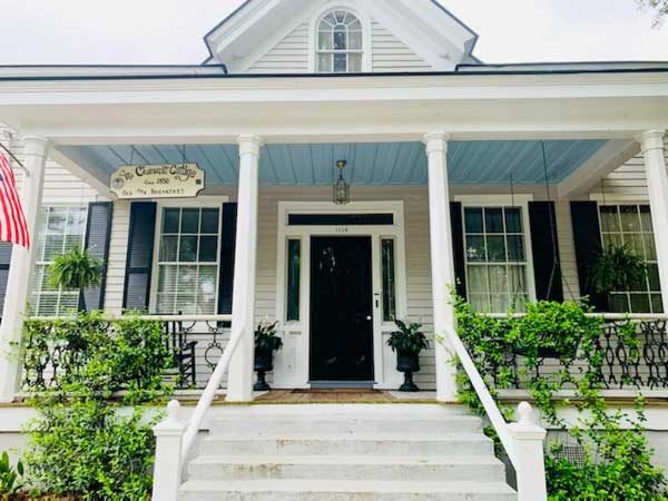 Chesnut Cottage Inn — Property