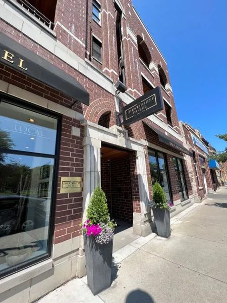 Chicago Guest House Chicago Illinois — Property