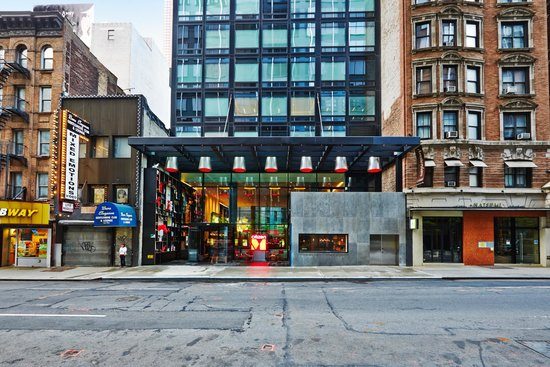 CitizenM New York Times Square — Property