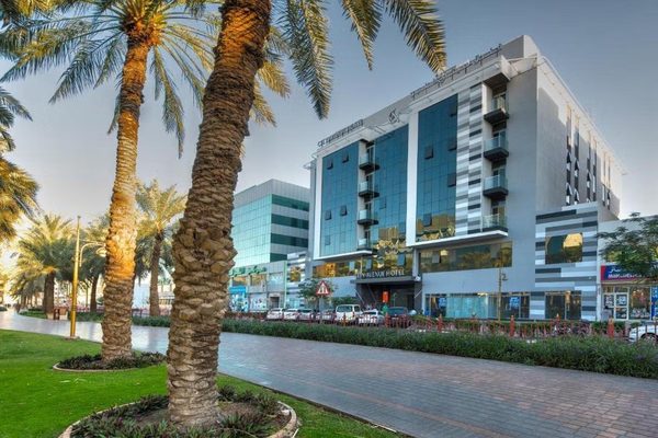 City Avenue Hotel — Property