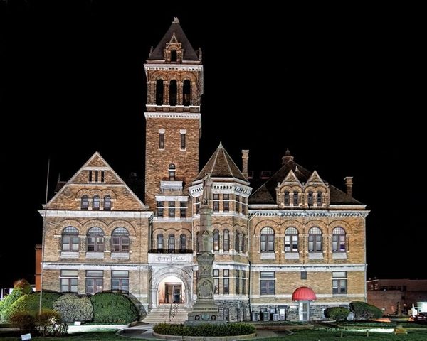 City Hall Grand Hotel — Property