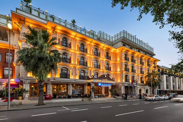 City Hotel Istanbul — Property