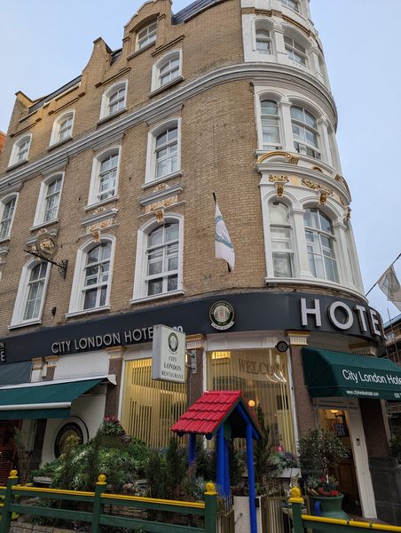 City London Hotel London England — Property