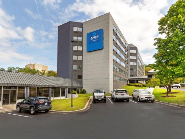 Clarion Hotel Suites BWI Airport North — Property