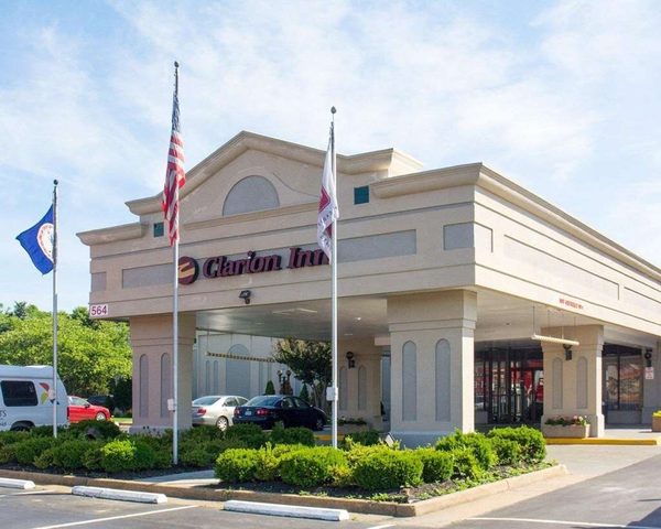 Clarion Inn — Property