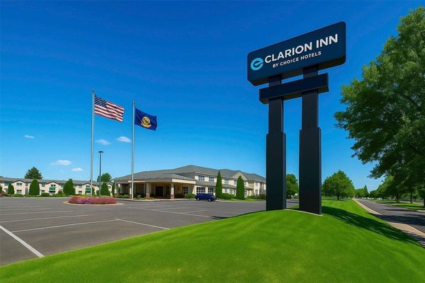 Clarion Inn Idaho Falls Riverfront — Property