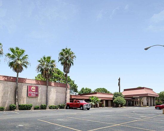 Clarion Inn Suites West Chase — Property