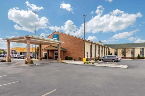 Clarion Pointe By Choice Hotels Racine Mount Pleasant — Property