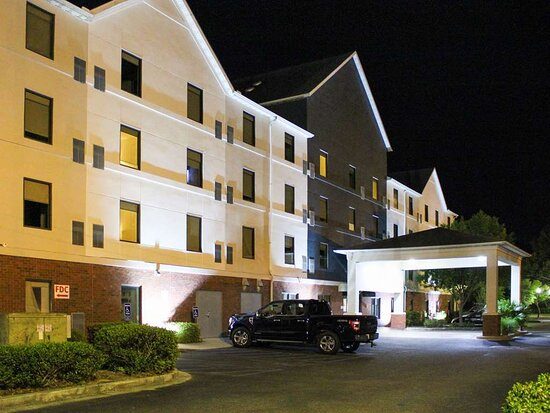 Clarion Pointe Charleston West Ashley — Property