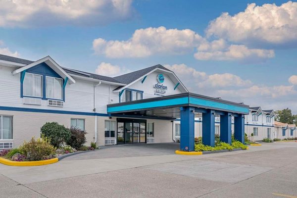 Clarion Pointe Indianapolis Northeast — Property