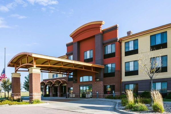 Clarion Pointe Sioux Falls Airport — Property