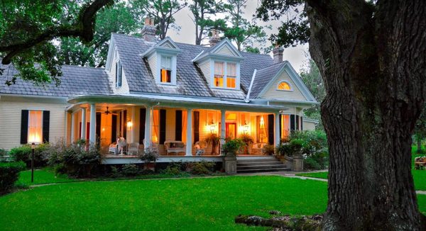 Clermont Bluffs Bed and Breakfast — Property