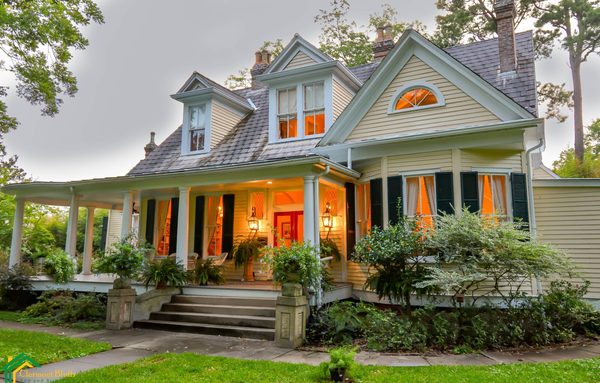 Clermont Bluffs Bed and Breakfast — Property
