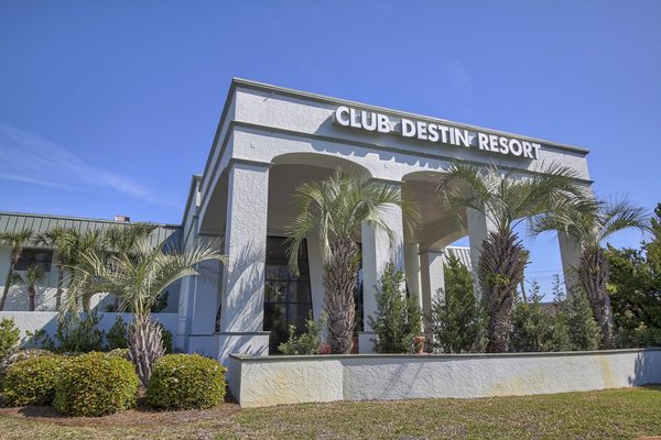 Club Destin — Property