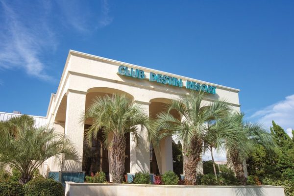Club Destin — Property