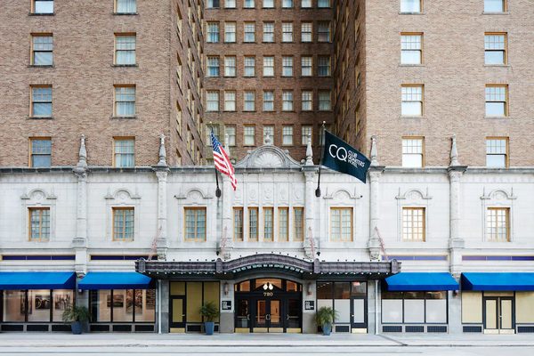 Club Quarters Hotel Downtown Houston — Property