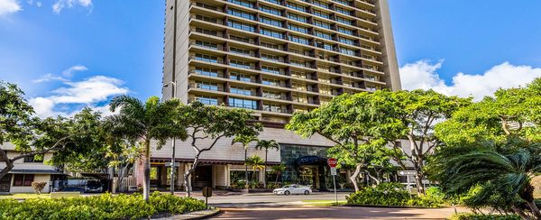Club Wyndham Royal Garden at Waikiki — Property