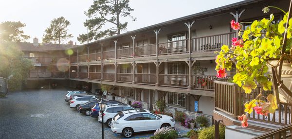 Coachman s Inn A Four Sisters Inn — Property