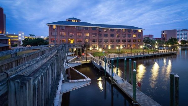 Coastal Inn Suites Wilmington NC — Property