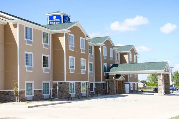 Cobblestone Hotel Suites Devils Lake — Property