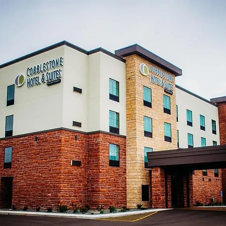 Cobblestone Hotel Suites International Falls — Property