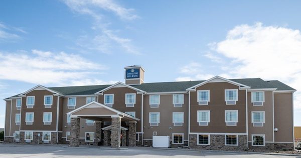 Cobblestone Hotel Suites Lamar — Property