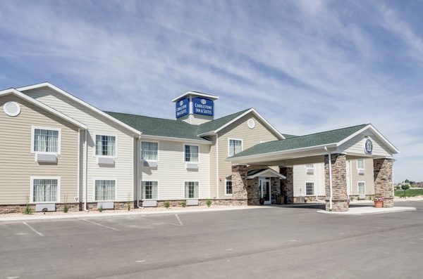Cobblestone Inn Suites Eaton Eaton Colorado — Property