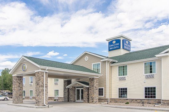 Cobblestone Inn Suites Guernsey — Property
