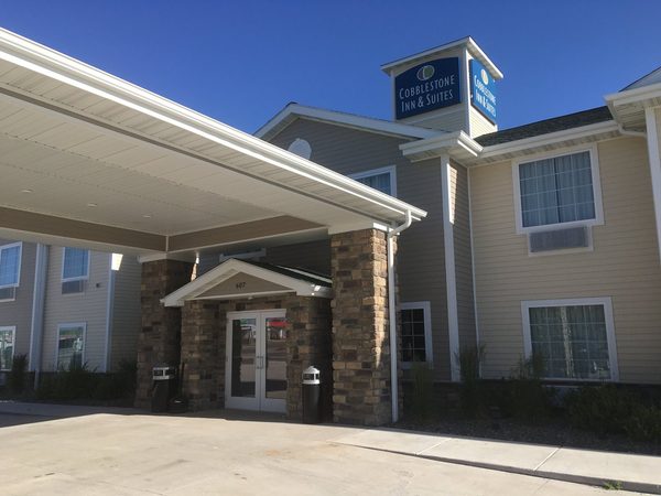 Cobblestone Inn Suites Pine Bluffs — Property