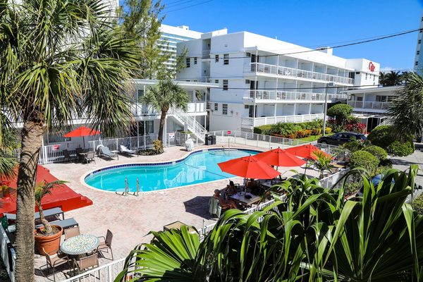 Collins Hotel — Property