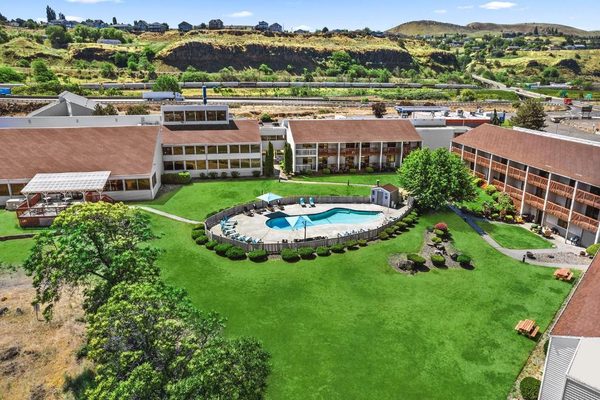 Columbia River Hotel Ascend Hotel Collection In The Dalles — Property