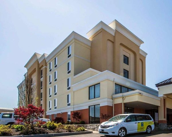 Comfort Inn Airport — Property