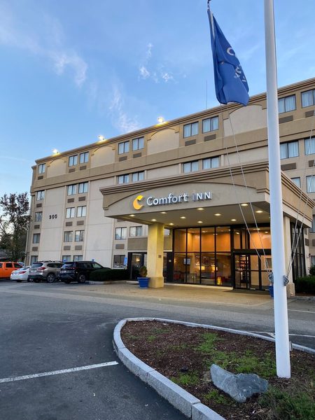 Comfort Inn Boston — Property