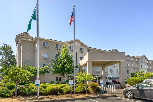Comfort Inn Federal Way — Property