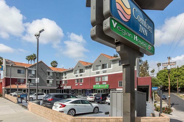 Comfort Inn Los Angeles near Hollywood Los Angeles California — Property