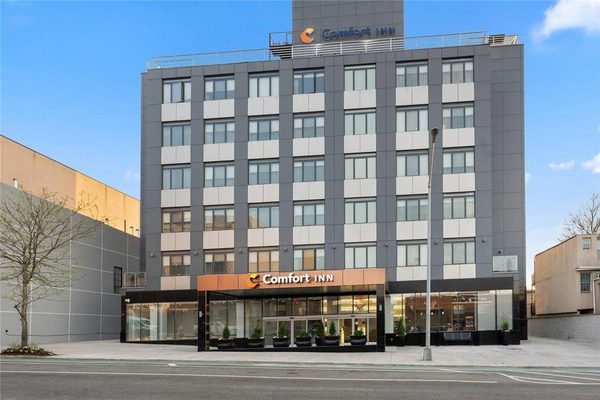 Comfort Inn Prospect Park Brooklyn — Property