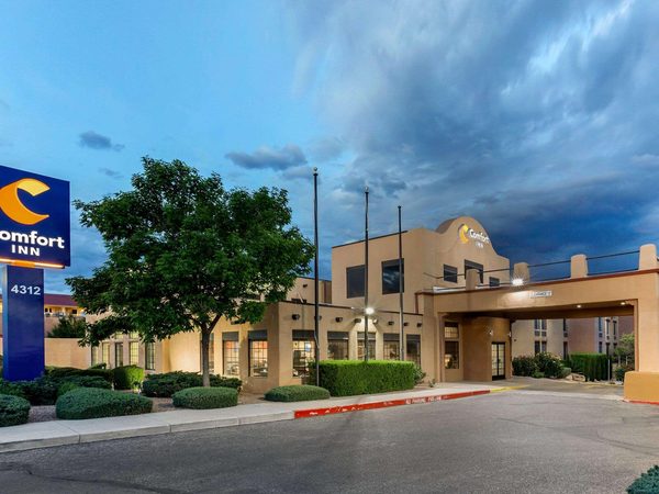 Comfort Inn Santa Fe — Property