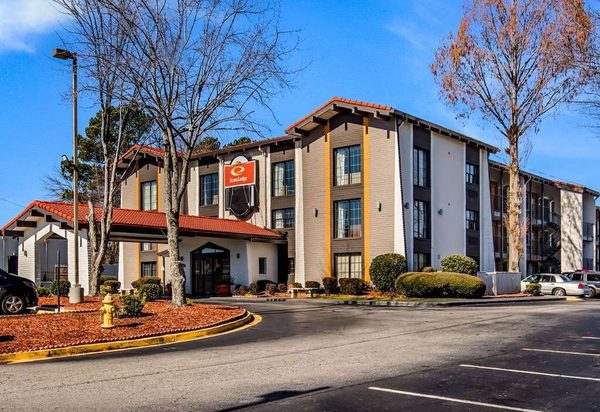 Comfort Inn Suites at Stone Mountain — Property