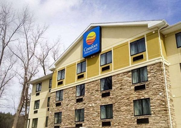 Comfort Inn Suites Brattleboro I 91 — Property