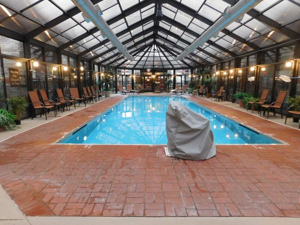 Comfort Inn Suites Erie Splash Lagoon Indoor Waterpark — Property