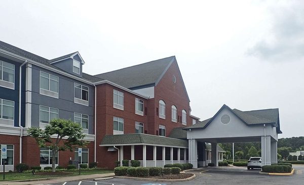 Comfort Inn Suites Hampton Near Coliseum — Property