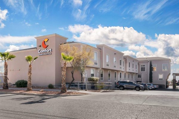 Comfort Inn Suites I 10 Airport — Property
