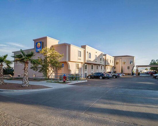 Comfort Inn Suites I 10 Airport — Property