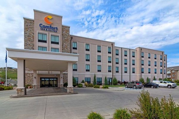 Comfort Inn Suites Mandan Bismarck Mandan North Dakota — Property