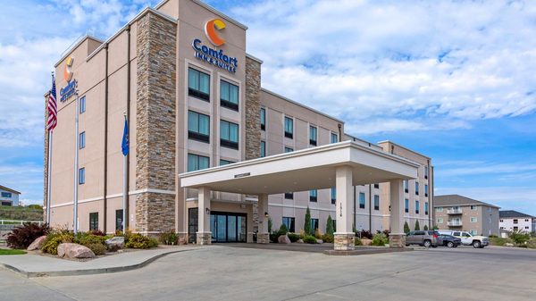 Comfort Inn Suites Mandan Bismarck Mandan North Dakota — Property