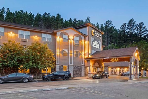 Comfort Inn Suites Mt Rushmore — Property