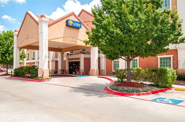 Comfort Inn Suites near Medical Center — Property